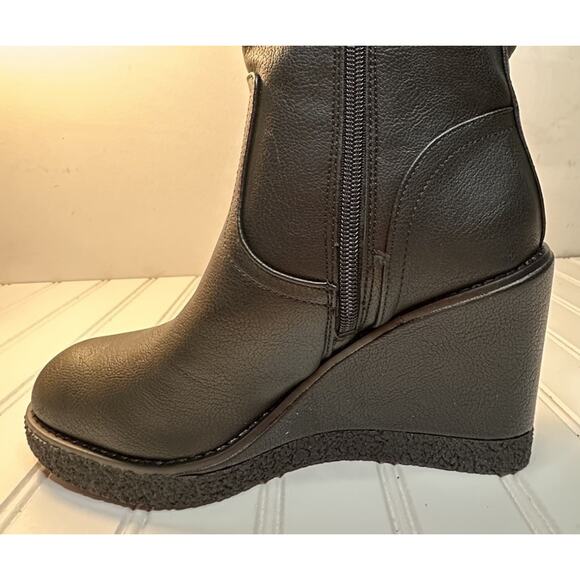 Zodiac Iggy Wedge Tall Boots Black Women's Size 7 NEW IN BOX - Picture 5 of 16